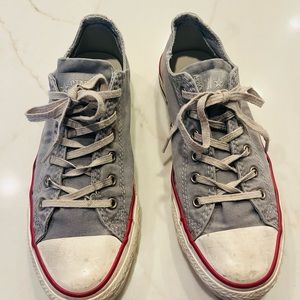 Women’s size 7 distressed Jack Purcell Converse sneakers in vintage wash grey